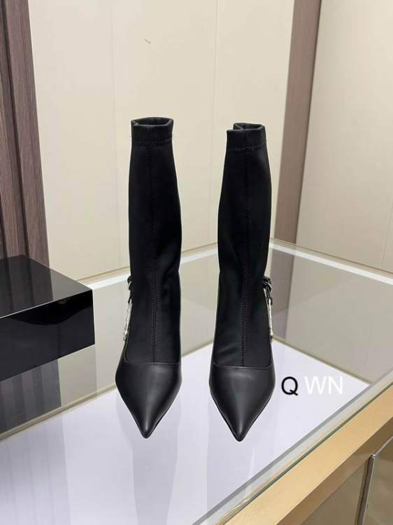 Picture of Versace Shoes _SKUVersacesz35-40WN100320417